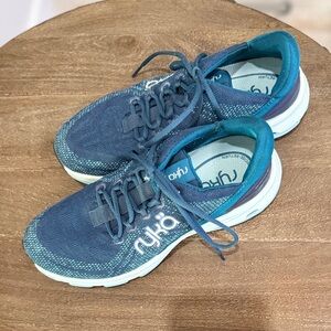 Ryka Teal and White Running Shoes